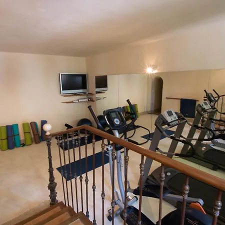 Holiday home Chateau Des Trois Tours Villedieu (Vaucluse)